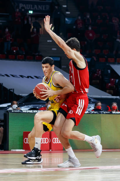 乐部频频出 乐部频频出