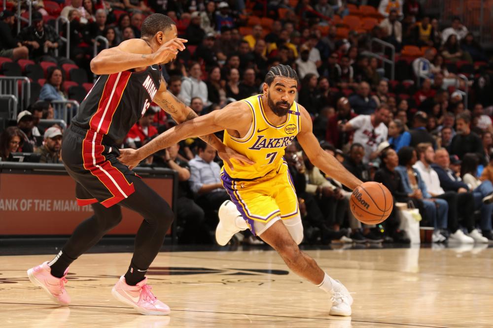 队向全世界 队向全世界